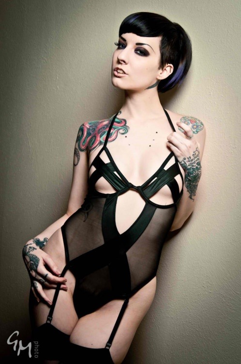 inkerest:  Hot #girls #inked #tattoo 