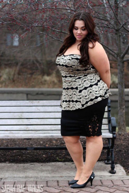 prettyfatladies:  The World’s Most Beautiful Fat Women: Sarah Rae Vargas Sarah Rae Vargas is a fashion blogger in the Chicagoland area. She is a mother of two toddlers and earned a Bachelor’s degree in Communications from Aurora University. Over 2014