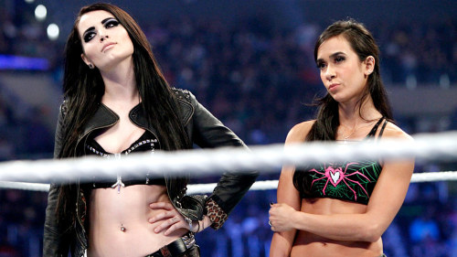 basicallysarayajadebevis:  SmackDown (3.26.15)