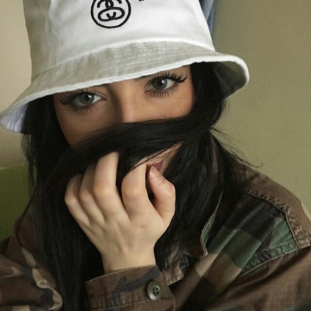DIABLO EN MUJER