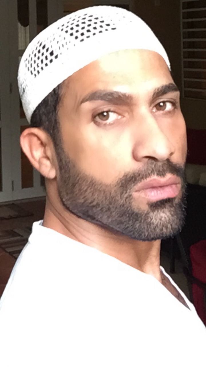 tinhrt:  🇰🇼👳🏻أسعى إلى الحب ويكون محبوبا وبسيطة👳🏻🇰🇼