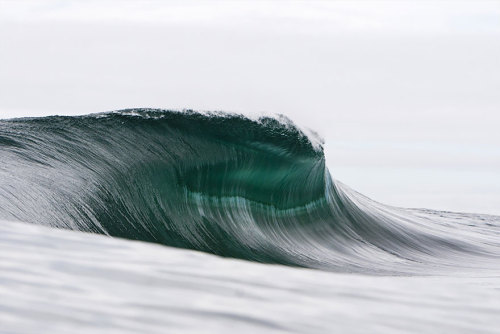 uatjonc: Mountains of the Sea by Ray Collins reminds me of some of sougwen‘s work