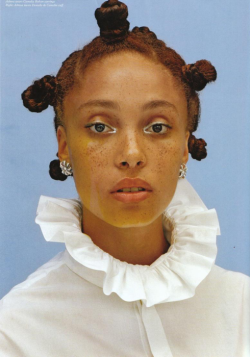 beautiesofafrique:British Ghanaian-English model Adwoa Aboah