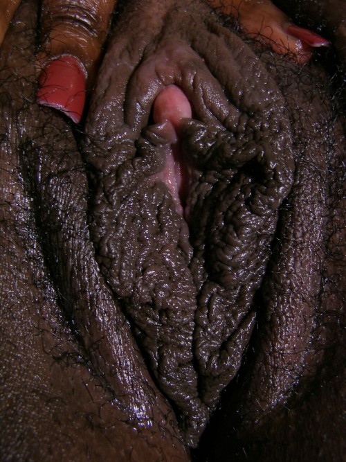 whoughtsup:  Chyna White gotta mean pussy! Enjoy.
