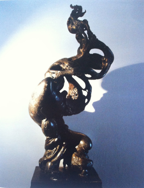 Molitva, patinirani gips, 48 x 50 x 105cm, 1979, Pariz(Prayer, patina on plaster,  48 x 50 x 10