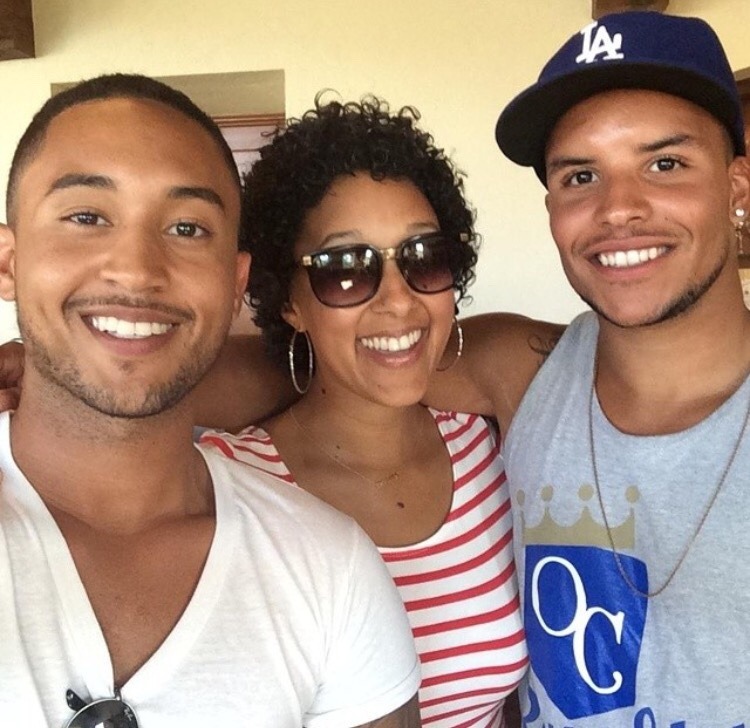 myuncreativeurl: The other Brother. Tavior Mowry 