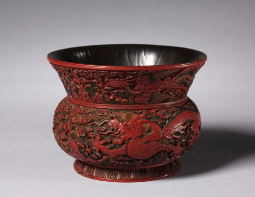 Jar with Dragon and Phoenix Design, 1522-66, Cleveland Museum of Art: Chinese ArtA phoenix and drago