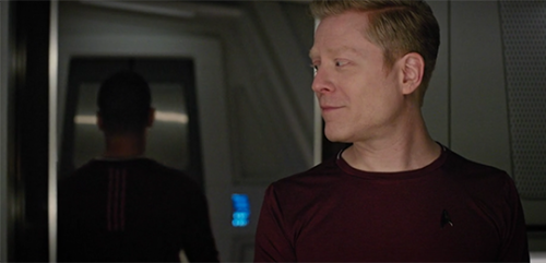spaceboos:Stamets may need a little help in the flirting department, guys.