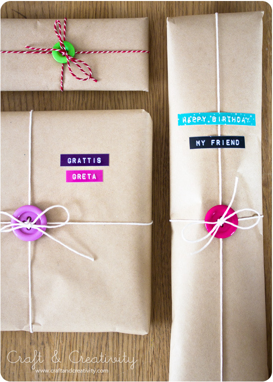 craftandcreativity:  Gift wrapping with buttons - by Craft &amp; Creativity (photo