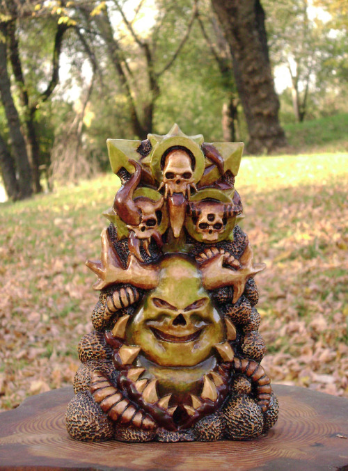 voodoocarving: A small wooden altar  of Nurgle, also known as the Plague Lord, is the Chaos Go