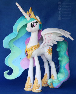 ponybalderdashery: nazegoreng:   nazegoreng:  Princess Celestia handmade plushie Tia will be coming with me to Ponyville Oktoberfest in a couple of weeks.  Feel free to tag or share with anyone who loves the beautiful princess of the sun.  Tia is not