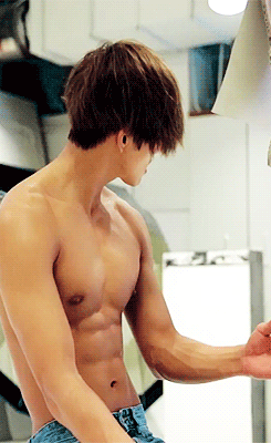 http://gaykoreandude.tumblr.com/post/104382997518