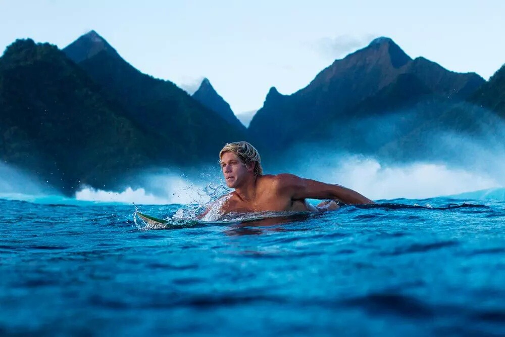 stephaniewave:  This photo of John John is breath taking  