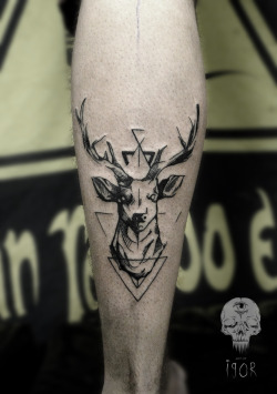 fuckyeahtattoos:  Deer tattoo by Igor Pereira