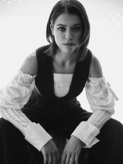 flawlessbeautyqueens - Favorite Photoshoots | Tatiana Maslany...