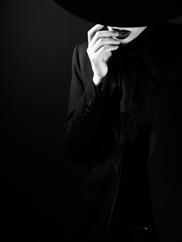 noir43:  stormtrooperfashion:  Ashley Chung for Hint Magazine by David Maziarz  The
