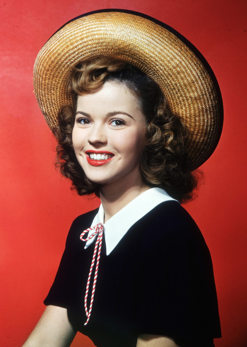 miss-shirley-temple:Shirley Temple, 1940s.