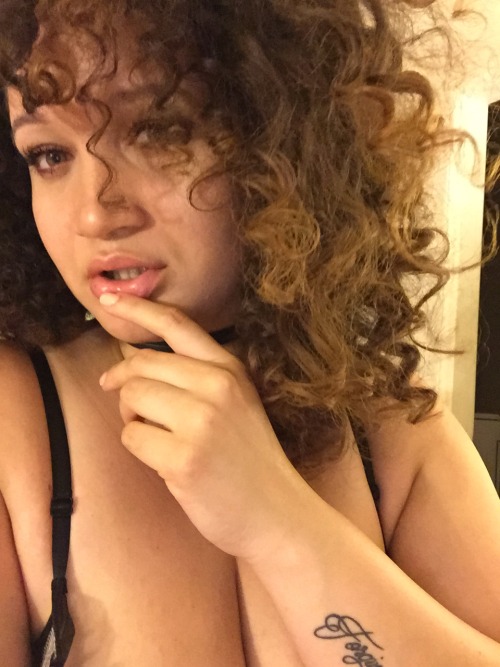 exoticplusmodel:  I love my all natural hair 😩😍😍😍