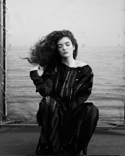 lordegallery: Lorde/Elle Magazine, 2014.