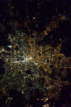 mapsontheweb:  East/West Berlin divide still visible from space due to different light bulbs 