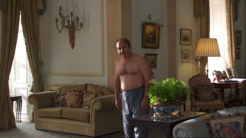 bigmenoftvandfilm: David Haig naked in “Mo.” Woof!Video link: www.sendspace.com/file/hruszh