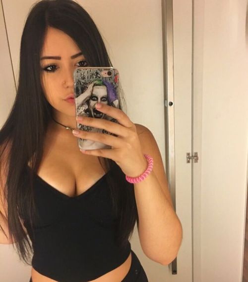 http://streetgrl.tumblr.com/post/154850575307