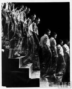 foxesinbreeches:  Artist Marcel Duchamp walking down a flight of stairs in a multiple exposure image reminiscent of his famous painting “Nude Descending a Staircase.” Photograph by Eliot Elisofon, New York, 1952