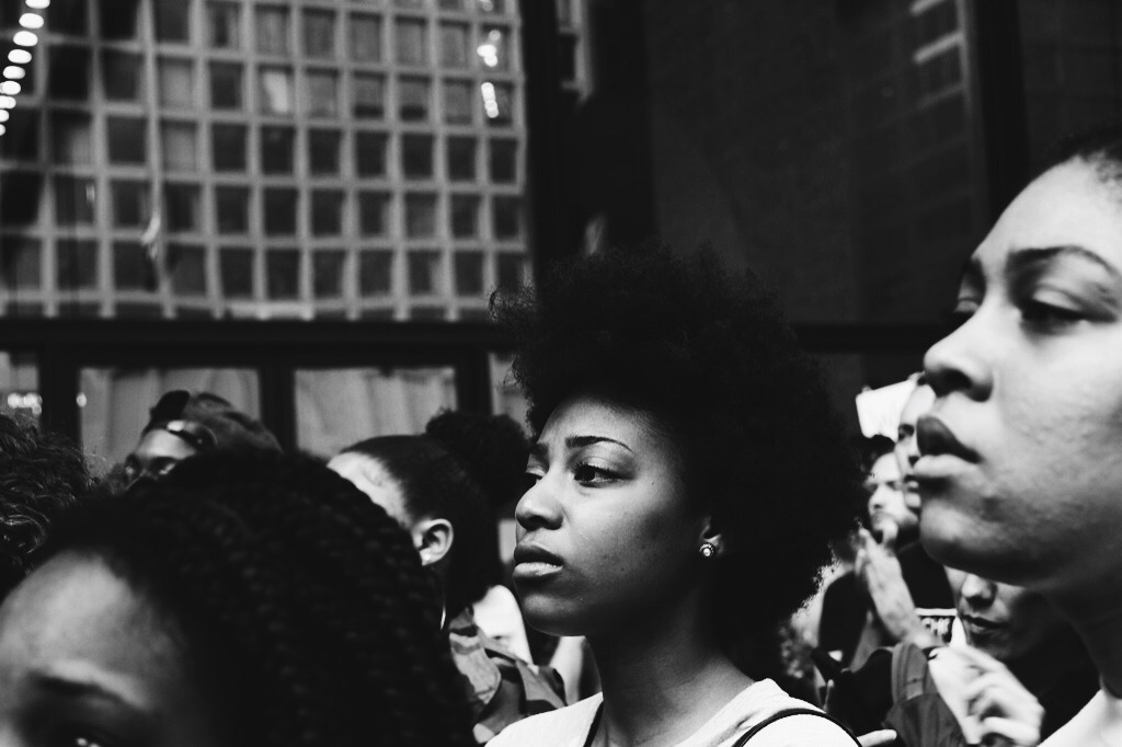 unapproachableblackchicks:  gradientlair:  naturalhairhow101:  She is Revolutionary