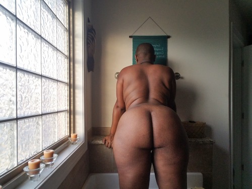 tyrusjr38:  yournudemom:  That morning glory.. so blessed 