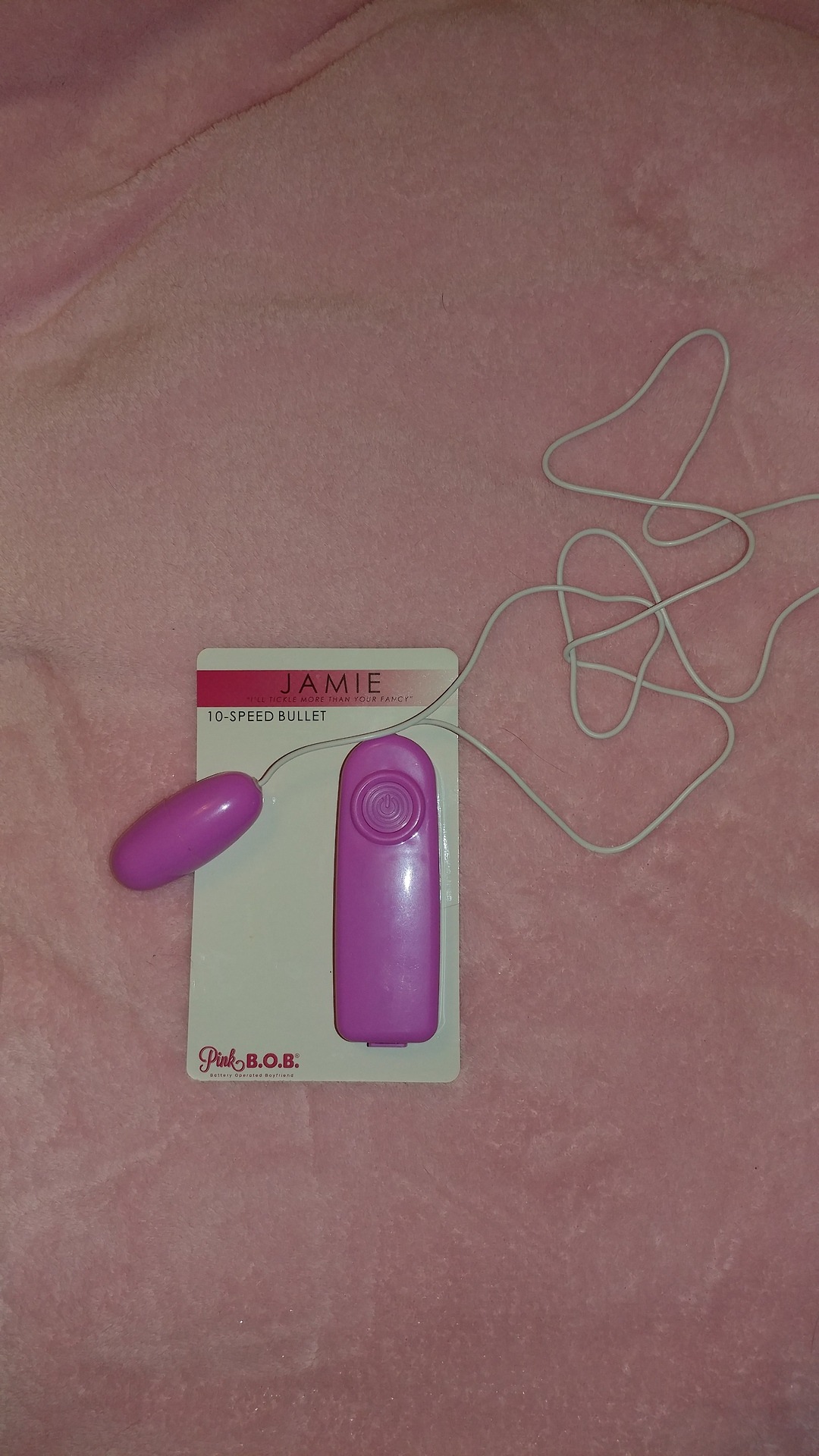 We’re super excited to be able to review this awesome vibrator from @pinkbobtoys!So