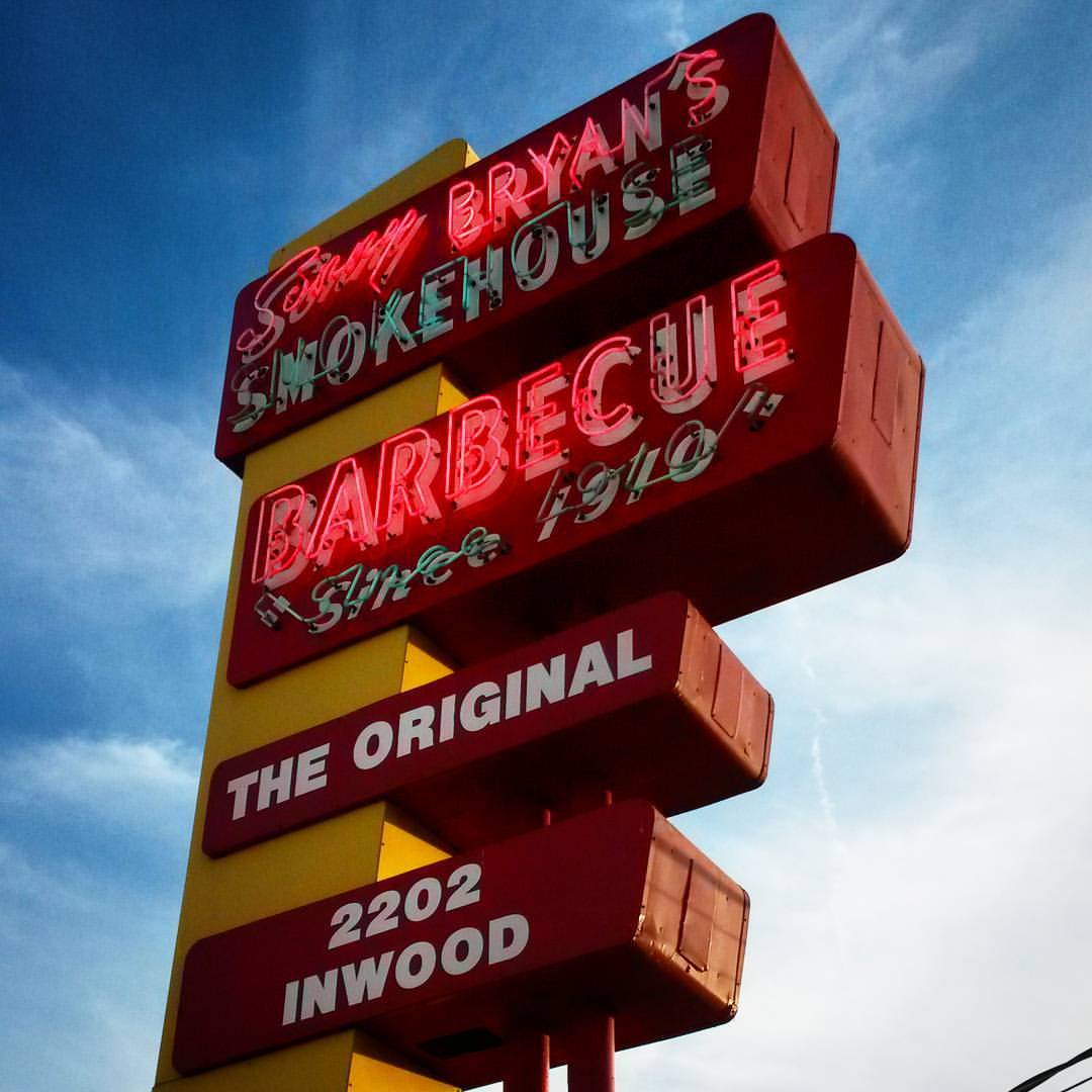 When I&rsquo;m in #texas I basically live off of #bbq. #neonsign #neon #neonlights
