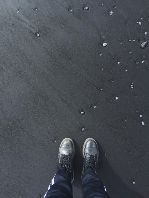 I’ve wanted to go to the Black Sand Beaches of Vik for about 3 years now. My goal this year wa