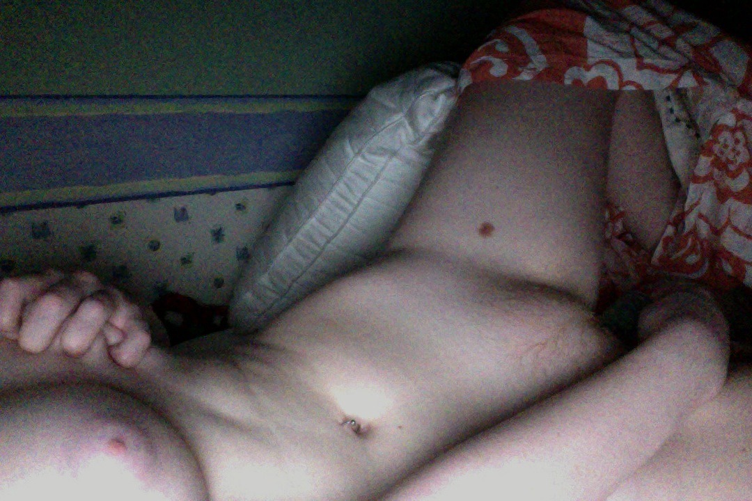 what-turns-me-0n:  My current distraction Fuck it feels so good in me