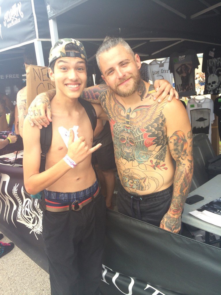 eparthebe:  ME AND DAVEY FROM VANNA