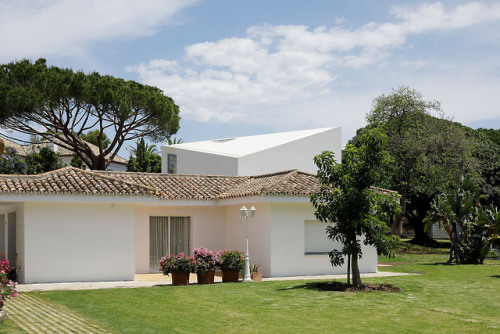 El Muelle Arquitectos, Guest Pavilion in Villa Magnolia, Marbella, Spain, 2018