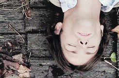 winnschottjr:  Color Meme: Sam + pastels/pale || asked by hannahtheangel