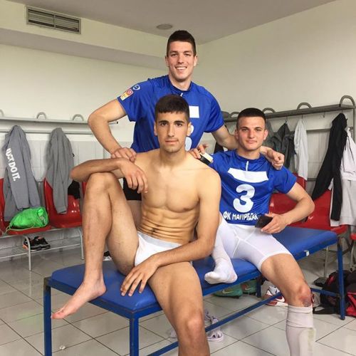 mishabgd1976:  FK Majdanpek, Srbija  Moj tip je ovaj polugo,u gacama