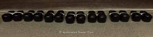 kyotodreamtrips: Here are several pair of asagutsu shoes (浅靴), nicely lined up, worn by Shinto pries