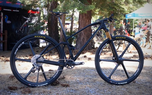 aces5050: (via Is this Mondraker Prototype the Wildest XC Bike of the Year? - Interbike 2018 - Pinkb