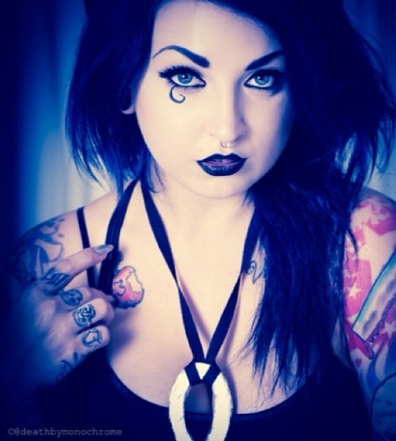 comicbookcosplayvixens:       Death of The Endless by Draven Star  