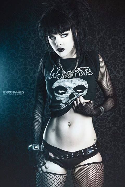 Fuck Yeah Goth Girls