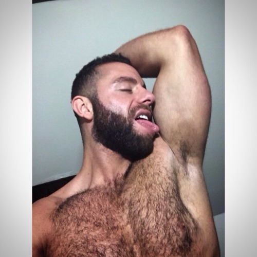 beardburnme:  eddyceetee 