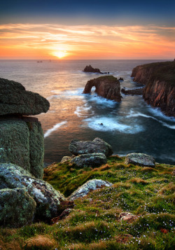 travelingcolors:  Land’s End, Cornwall | England (by Stephen Emerson) 