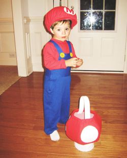 vvazik:  Happy Halloween from a little Niall Horan! 