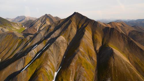 oneshotolive:  The North of Canada looks like a different planet. Near the Painted Mountains, NWT. [OC] [6048 x 3402] 📷: darktown12 