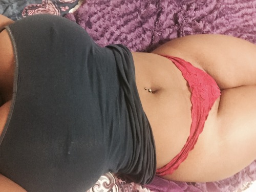 yhanamarie19:  I’m back and I’m better😘💋