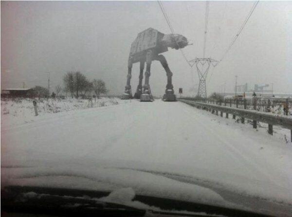 stuffaboutminneapolis:  Minnesota Winter  Be careful on the roads out there folks,