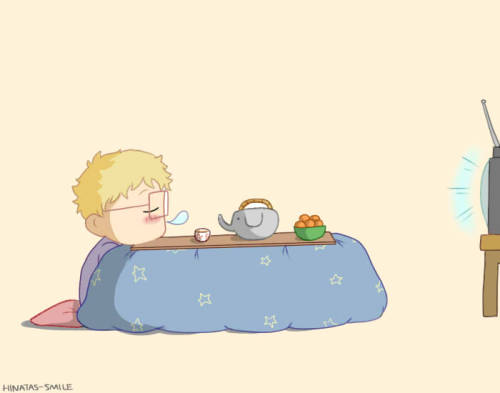 hinatas-smile: Smol and tired