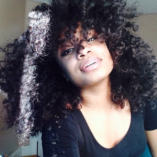 Curls for days. #2FroChicks #kinkycurls #curlyhair #afro #volume #curlfriends #beauty #BrownGurl #Br