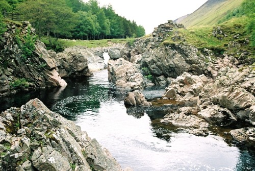 science-junkie: The Geological Society’s 100 Great Geosites The UK and Ireland feature some of